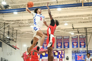 King's slam highlights dominant Morgantown win over No. 4 Martinsburg